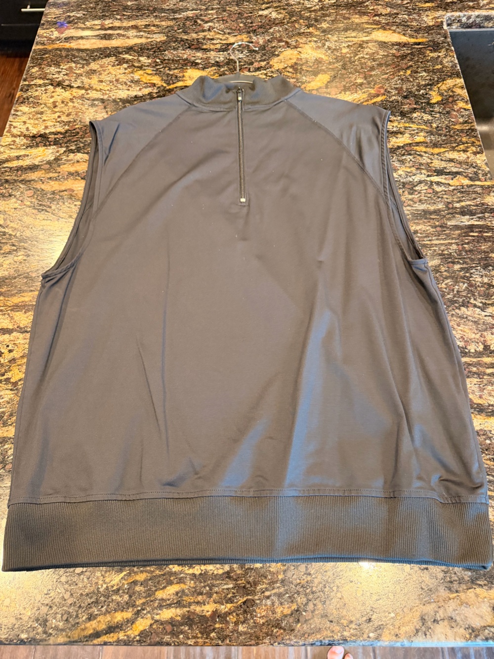 Men's FootJoy Sleeveless Quarter-Zip vest in Black L